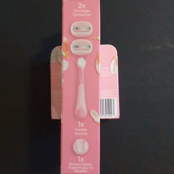 WOMEN'S VENUS COMFORTGLIDER RAZOR HANDLE KIT WHITE TEA SCENTED AND 26 CARTRIDGES - Picture 9 of 9